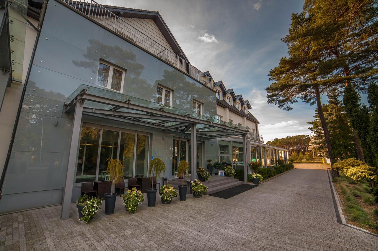 Hotel Jantar Wellness & Spa Ustka Exteriör bild