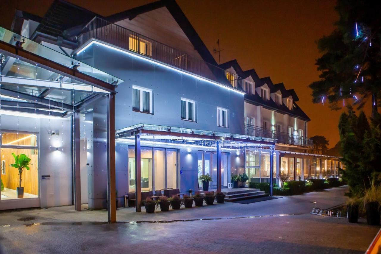Hotel Jantar Wellness & Spa Ustka Exteriör bild