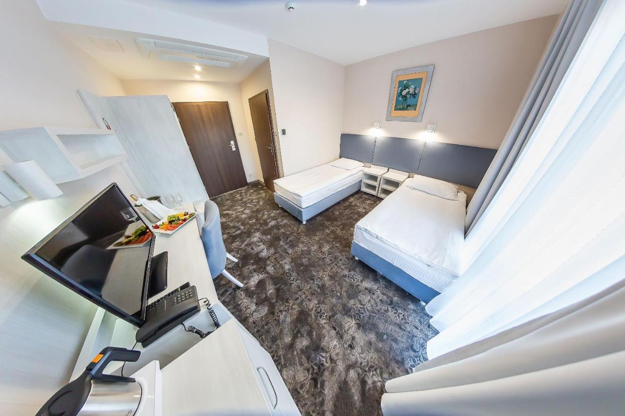 Hotel Jantar Wellness & Spa Ustka Exteriör bild